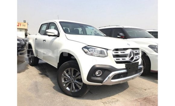 Buy Import Mercedes-Benz 250 White Car in Import - Dubai in Enga Buy Import Mercedes-Benz 250 White Car in Import - Dubai in Enga