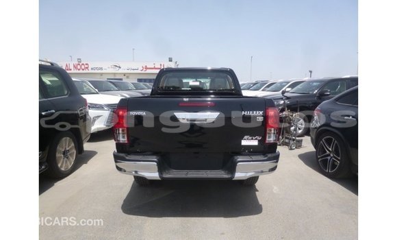 Buy Import Toyota Hilux Black Car in Import - Dubai in Enga Buy Import Toyota Hilux Black Car in Import - Dubai in Enga