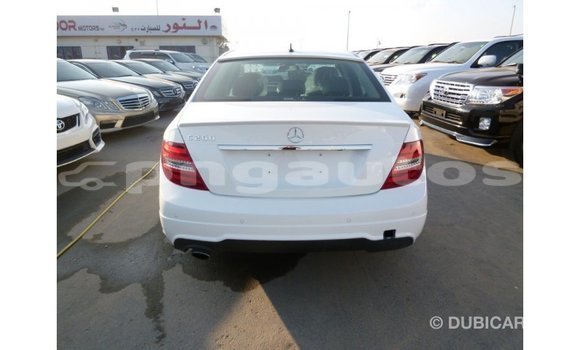 Buy Import Mercedes-Benz 200 White Car in Import - Dubai in Enga Buy Import Mercedes-Benz 200 White Car in Import - Dubai in Enga