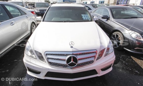 Buy Import Mercedes-Benz 200 White Car in Import - Dubai in Enga Buy Import Mercedes-Benz 200 White Car in Import - Dubai in Enga