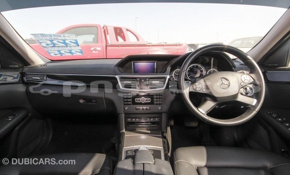 Buy Import Mercedes-Benz 200 White Car in Import - Dubai in Enga Buy Import Mercedes-Benz 200 White Car in Import - Dubai in Enga