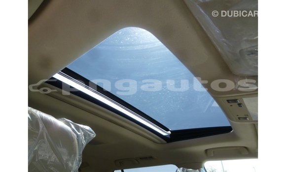 Buy Import Toyota Land Cruiser White Car in Import - Dubai in Enga Buy Import Toyota Land Cruiser White Car in Import - Dubai in Enga