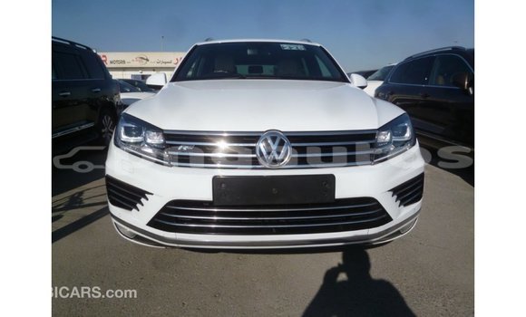 Buy Import Volkswagen Touareg White Car in Import - Dubai in Enga Buy Import Volkswagen Touareg White Car in Import - Dubai in Enga
