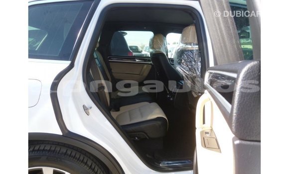 Buy Import Volkswagen Touareg White Car in Import - Dubai in Enga Buy Import Volkswagen Touareg White Car in Import - Dubai in Enga