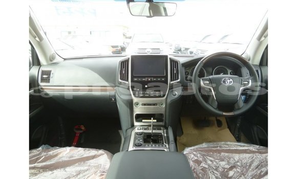 Buy Import Toyota Land Cruiser Other Car in Import - Dubai in Enga Buy Import Toyota Land Cruiser Other Car in Import - Dubai in Enga