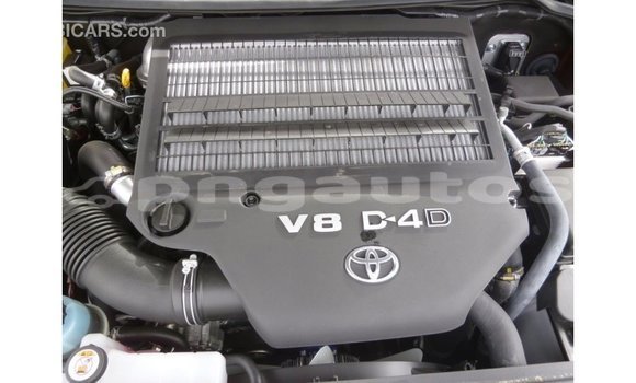Buy Import Toyota Land Cruiser Other Car in Import - Dubai in Enga Buy Import Toyota Land Cruiser Other Car in Import - Dubai in Enga