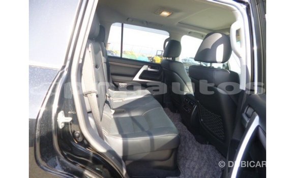 Buy Import Toyota Land Cruiser Black Car in Import - Dubai in Enga Buy Import Toyota Land Cruiser Black Car in Import - Dubai in Enga