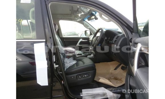 Buy Import Toyota Land Cruiser Black Car in Import - Dubai in Enga Buy Import Toyota Land Cruiser Black Car in Import - Dubai in Enga