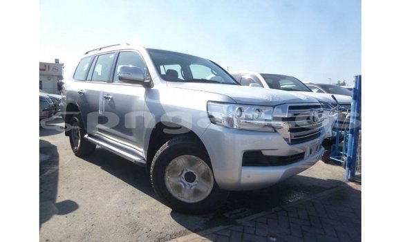 Buy Import Toyota Land Cruiser Other Car in Import - Dubai in Enga Buy Import Toyota Land Cruiser Other Car in Import - Dubai in Enga
