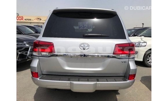 Buy Import Toyota Land Cruiser Other Car in Import - Dubai in Enga Buy Import Toyota Land Cruiser Other Car in Import - Dubai in Enga