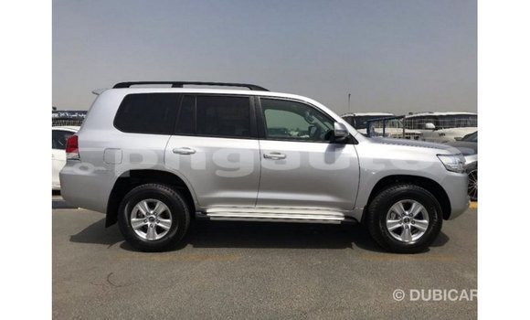 Buy Import Toyota Land Cruiser Other Car in Import - Dubai in Enga Buy Import Toyota Land Cruiser Other Car in Import - Dubai in Enga