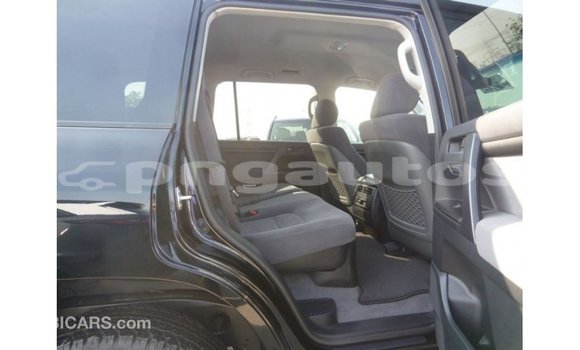 Buy Import Toyota Land Cruiser Black Car in Import - Dubai in Enga Buy Import Toyota Land Cruiser Black Car in Import - Dubai in Enga
