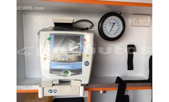 Buy Import Toyota Hiace White Car in Import - Dubai in Enga Buy Import Toyota Hiace White Car in Import - Dubai in Enga