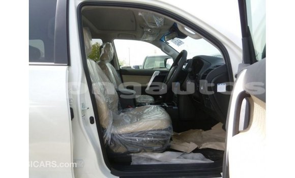 Buy Import Toyota Prado White Car in Import - Dubai in Enga Buy Import Toyota Prado White Car in Import - Dubai in Enga