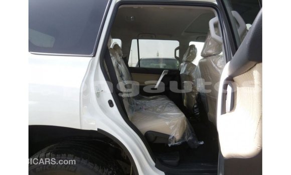 Buy Import Toyota Prado White Car in Import - Dubai in Enga Buy Import Toyota Prado White Car in Import - Dubai in Enga