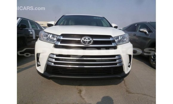 Buy Import Toyota Kluger White Car in Import - Dubai in Enga Buy Import Toyota Kluger White Car in Import - Dubai in Enga