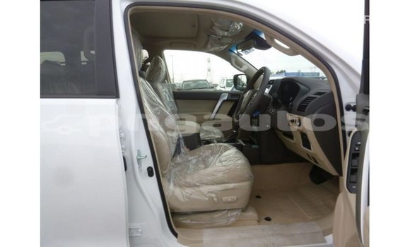 Buy Import Toyota Prado White Car in Import - Dubai in Enga Buy Import Toyota Prado White Car in Import - Dubai in Enga