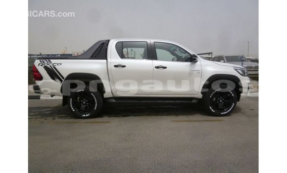 Buy Import Toyota Hilux White Car in Import - Dubai in Enga Buy Import Toyota Hilux White Car in Import - Dubai in Enga