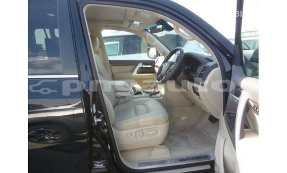 Buy Import Toyota Land Cruiser Black Car in Import - Dubai in Enga Buy Import Toyota Land Cruiser Black Car in Import - Dubai in Enga