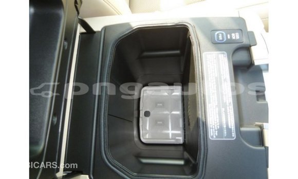 Buy Import Toyota Land Cruiser Black Car in Import - Dubai in Enga Buy Import Toyota Land Cruiser Black Car in Import - Dubai in Enga