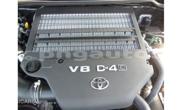 Buy Import Toyota Land Cruiser Black Car in Import - Dubai in Enga Buy Import Toyota Land Cruiser Black Car in Import - Dubai in Enga