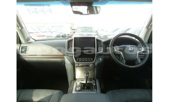 Buy Import Toyota Land Cruiser Other Car in Import - Dubai in Enga Buy Import Toyota Land Cruiser Other Car in Import - Dubai in Enga