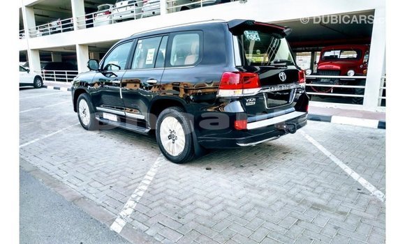 Buy Import Toyota Land Cruiser Black Car in Import - Dubai in Enga Buy Import Toyota Land Cruiser Black Car in Import - Dubai in Enga