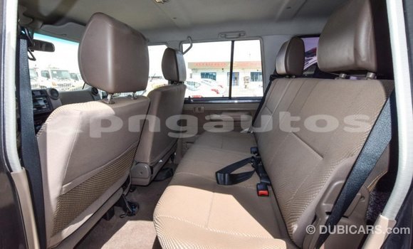 Buy Import Toyota Land Cruiser Other Car in Import - Dubai in Enga Buy Import Toyota Land Cruiser Other Car in Import - Dubai in Enga