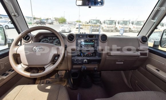 Buy Import Toyota Land Cruiser Other Car in Import - Dubai in Enga Buy Import Toyota Land Cruiser Other Car in Import - Dubai in Enga