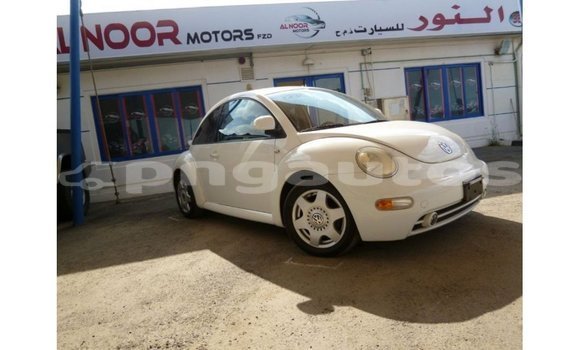 Buy Import Volkswagen Beetle White Car in Import - Dubai in Enga
