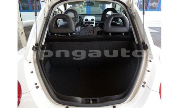 Buy Import Volkswagen Beetle White Car in Import - Dubai in Enga Buy Import Volkswagen Beetle White Car in Import - Dubai in Enga