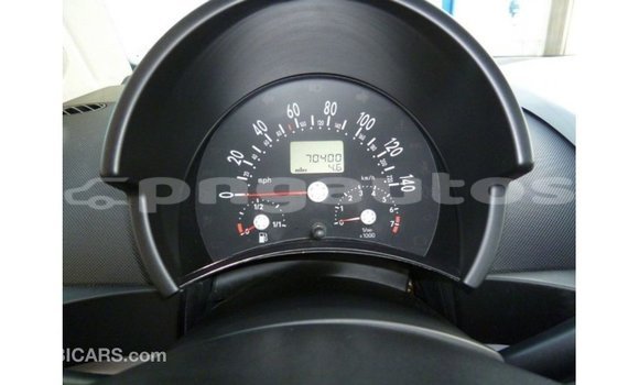 Buy Import Volkswagen Beetle White Car in Import - Dubai in Enga Buy Import Volkswagen Beetle White Car in Import - Dubai in Enga