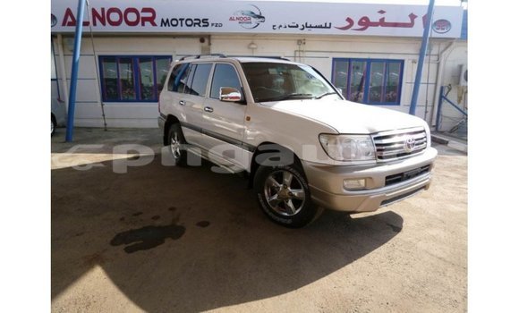 Buy Import Toyota Land Cruiser White Car in Import - Dubai in Enga Buy Import Toyota Land Cruiser White Car in Import - Dubai in Enga