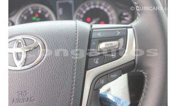 Buy Import Toyota Land Cruiser White Car in Import - Dubai in Enga Buy Import Toyota Land Cruiser White Car in Import - Dubai in Enga
