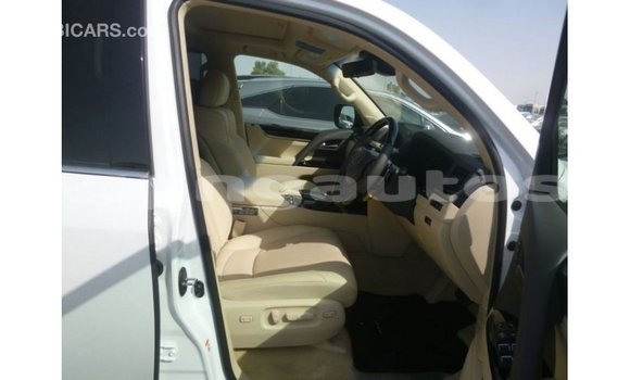 Buy Import Lexus LX White Car in Import - Dubai in Enga Buy Import Lexus LX White Car in Import - Dubai in Enga