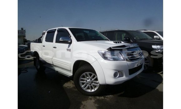 Buy Import Toyota Hilux White Car in Import - Dubai in Enga Buy Import Toyota Hilux White Car in Import - Dubai in Enga