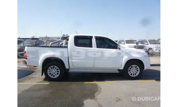 Buy Import Toyota Hilux White Car in Import - Dubai in Enga Buy Import Toyota Hilux White Car in Import - Dubai in Enga