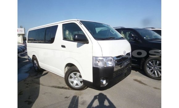 Buy Import Toyota Hiace White Car in Import - Dubai in Enga Buy Import Toyota Hiace White Car in Import - Dubai in Enga