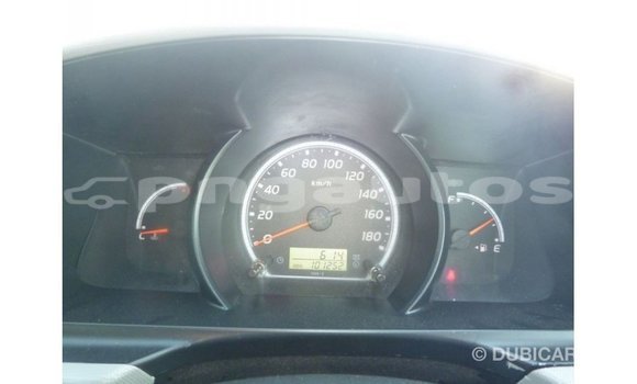 Buy Import Toyota Hiace White Car in Import - Dubai in Enga Buy Import Toyota Hiace White Car in Import - Dubai in Enga