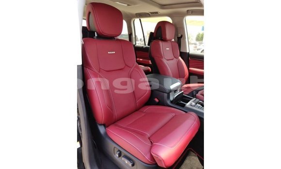 Buy Import Toyota Land Cruiser Black Car in Import - Dubai in Enga Buy Import Toyota Land Cruiser Black Car in Import - Dubai in Enga