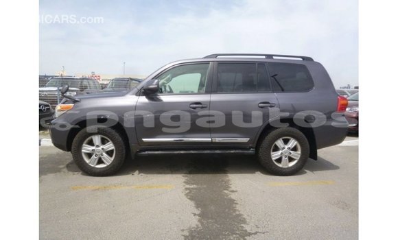 Buy Import Toyota Land Cruiser Other Car in Import - Dubai in Enga Buy Import Toyota Land Cruiser Other Car in Import - Dubai in Enga