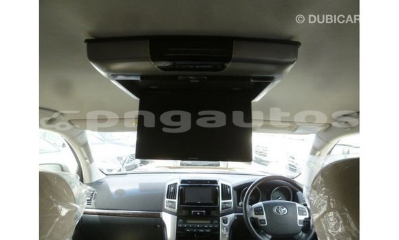 Buy Import Toyota Land Cruiser Other Car in Import - Dubai in Enga Buy Import Toyota Land Cruiser Other Car in Import - Dubai in Enga