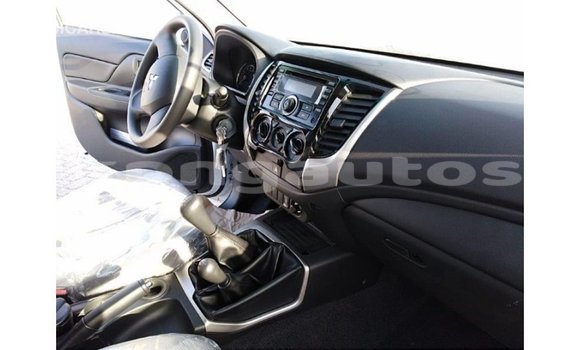 Buy Import Mitsubishi L200 White Car in Import - Dubai in Enga Buy Import Mitsubishi L200 White Car in Import - Dubai in Enga