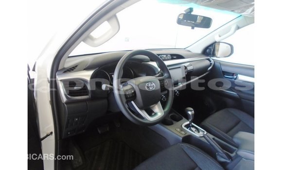 Buy Import Toyota Hilux White Car in Import - Dubai in Enga Buy Import Toyota Hilux White Car in Import - Dubai in Enga