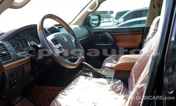 Buy Import Toyota Land Cruiser Black Car in Import - Dubai in Enga Buy Import Toyota Land Cruiser Black Car in Import - Dubai in Enga