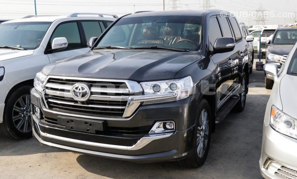 Buy Import Toyota Land Cruiser Black Car in Import - Dubai in Enga Buy Import Toyota Land Cruiser Black Car in Import - Dubai in Enga