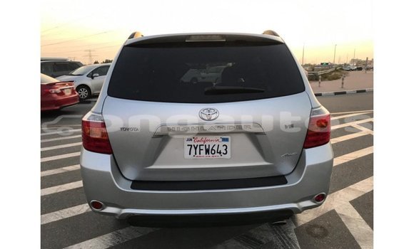 Buy Import Toyota Highlander Other Car in Import - Dubai in Enga Buy Import Toyota Highlander Other Car in Import - Dubai in Enga