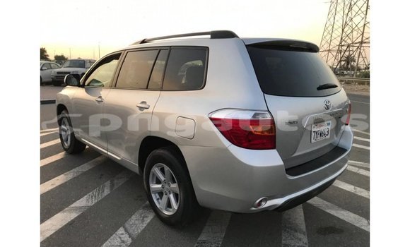 Buy Import Toyota Highlander Other Car in Import - Dubai in Enga Buy Import Toyota Highlander Other Car in Import - Dubai in Enga