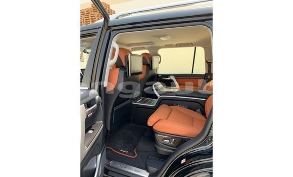 Buy Import Toyota Land Cruiser Black Car in Import - Dubai in Enga Buy Import Toyota Land Cruiser Black Car in Import - Dubai in Enga