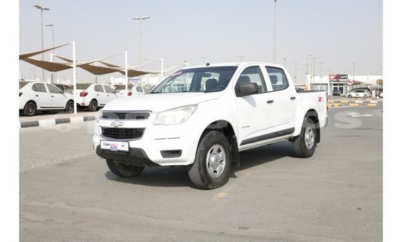 Acheter Import Voiture Chevrolet Colorado Blanc à Import - Dubai, Enga